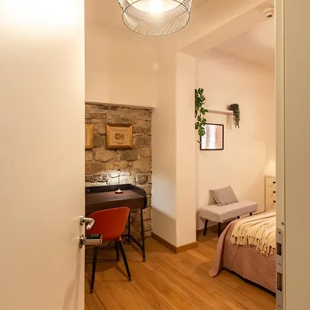 Wellstay Downtown Апартаменты