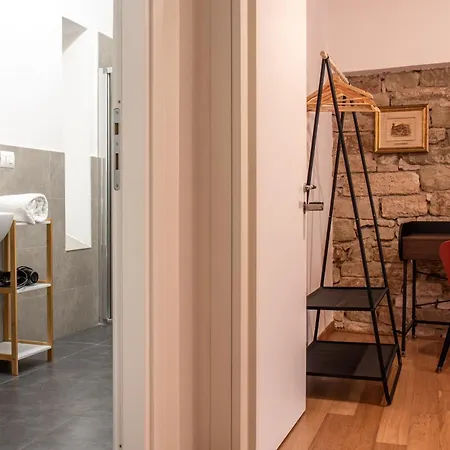 Апартаменты Wellstay Downtown Перуджа