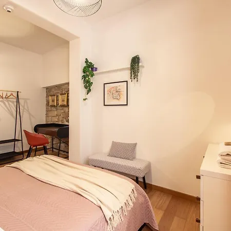 Wellstay Downtown Апартаменты *