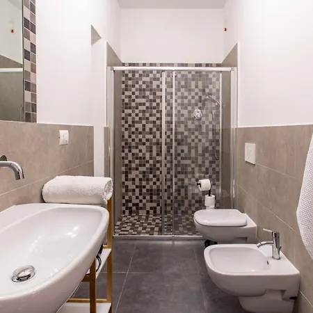 Апартаменты Wellstay Downtown *